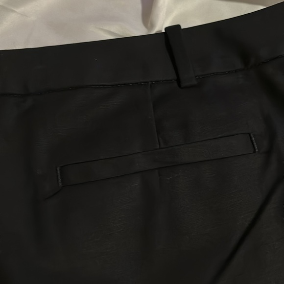 MICHAEL Michael Kors women’s shorts in black/white front.  NWOT!  Size 10. - Picture 5 of 10